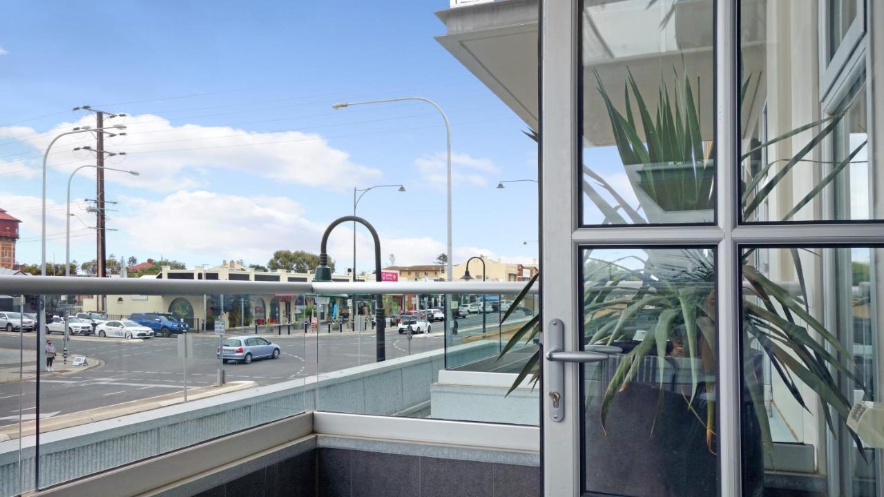 Semaphore Splash Apartments Port Adelaide Exterior photo